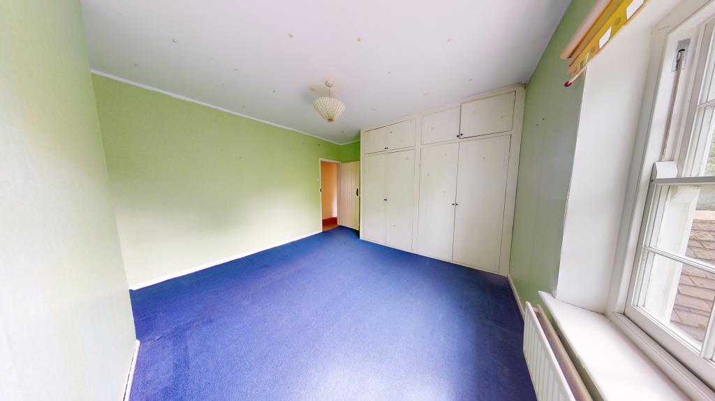 Lot: 2 - SIX-BEDROOM DETACHED HOUSE WITH APPROXIMATELY THREE ACRES OF LAND - Bedroom two